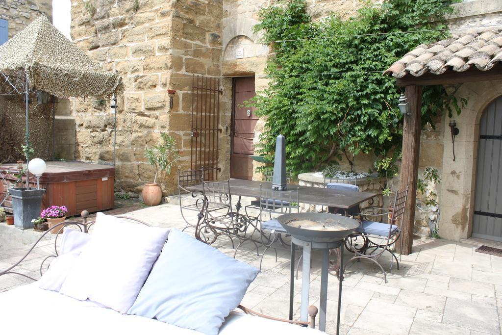Chateau De Vedene Bagian luar foto